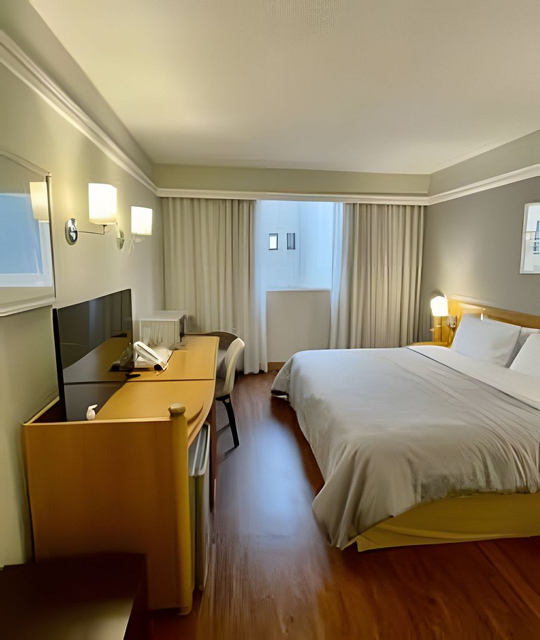 Flat particular no hotel Slav. Downtown c/vaga