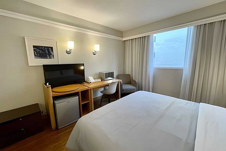 Flat particular no hotel Slav. Downtown c/vaga