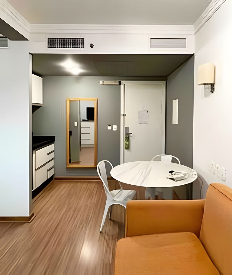 Flat no hotel QS Oscar Freire perto do HC, c/ vaga