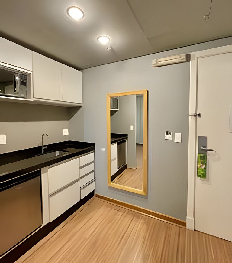 Flat no hotel QS Oscar Freire perto do HC, c/ vaga