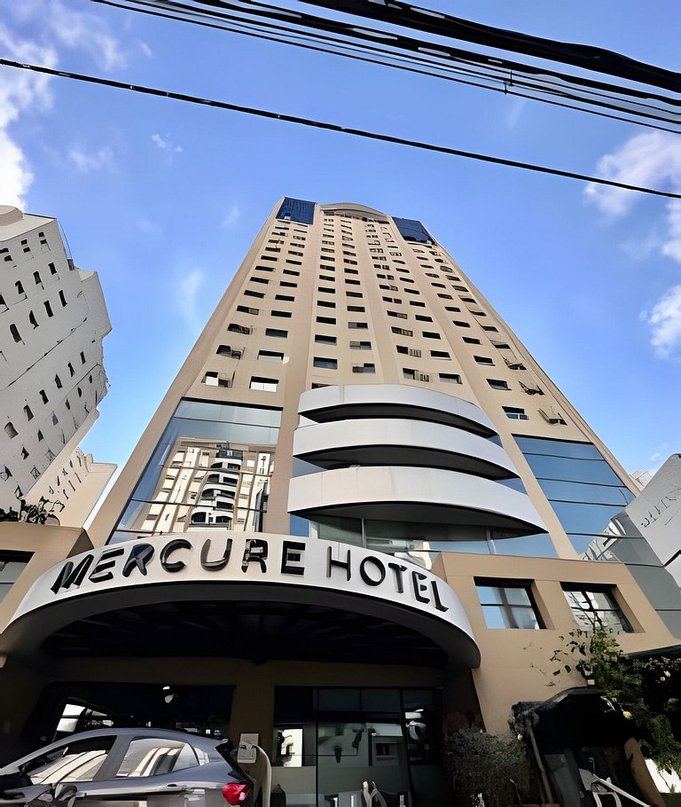 Flat incrível no Hotel M. Privilege, andar alto