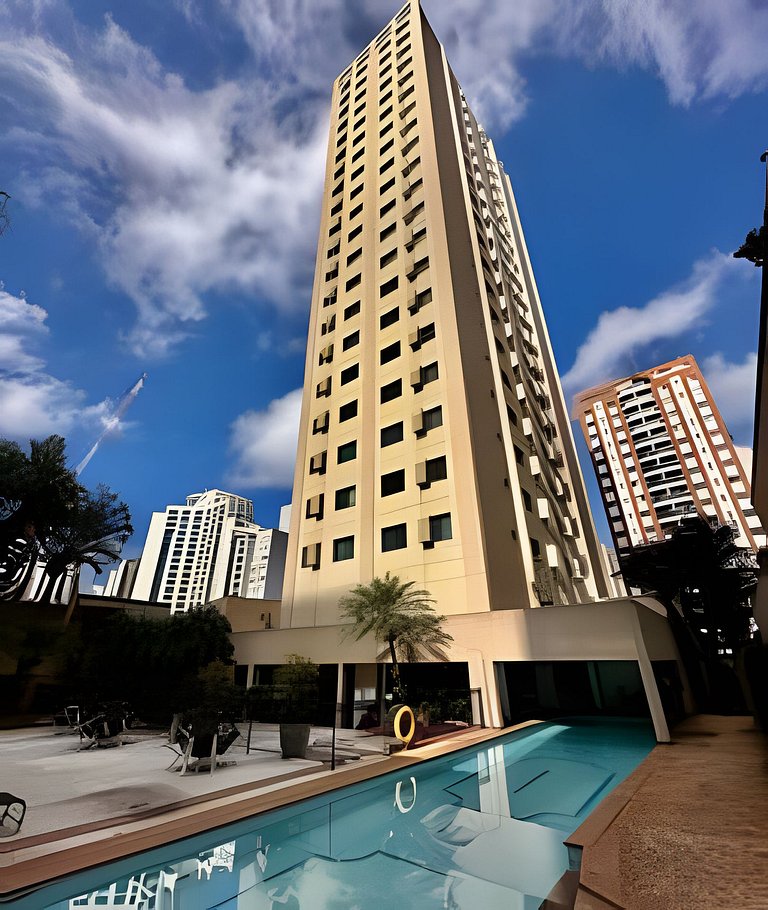 Flat luxo Hotel M. Privilege, com vaga, andar alto