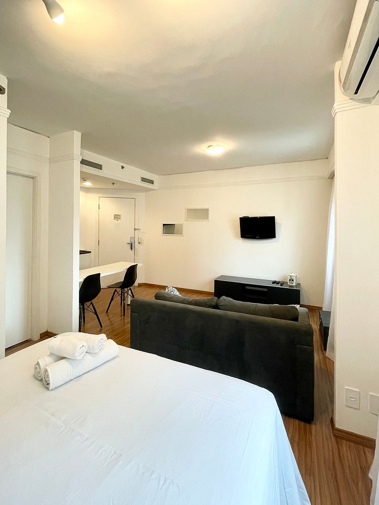 Flat incrível no Hotel M. Privilege, andar alto