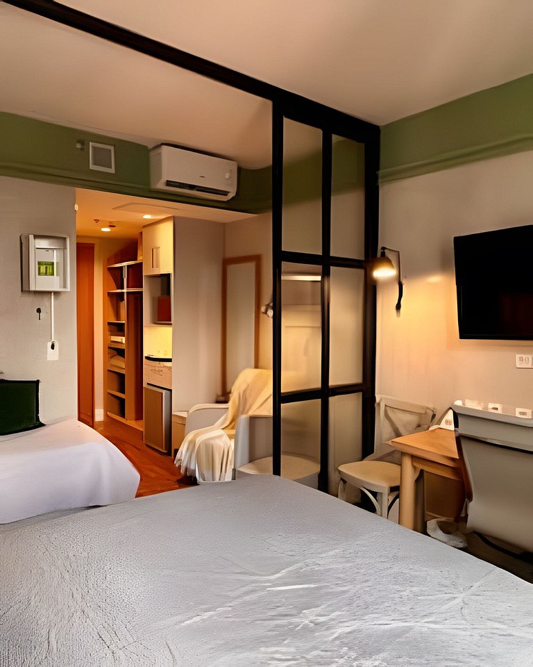 Flat charmoso no hotel Slav. Downtown c/ vaga
