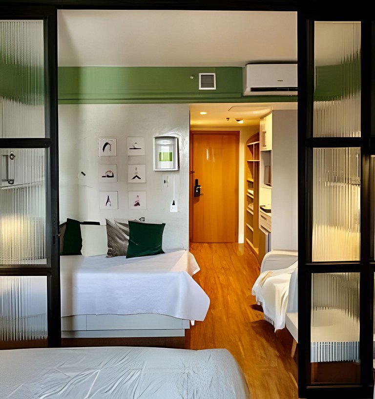 Flat charmoso no hotel Slav. Downtown c/ vaga