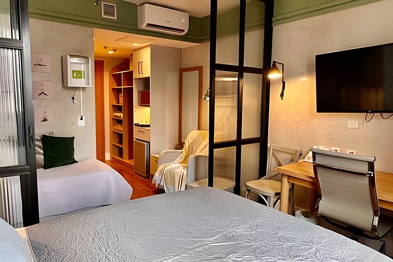 Flat charmoso no hotel Slav. Downtown c/ vaga