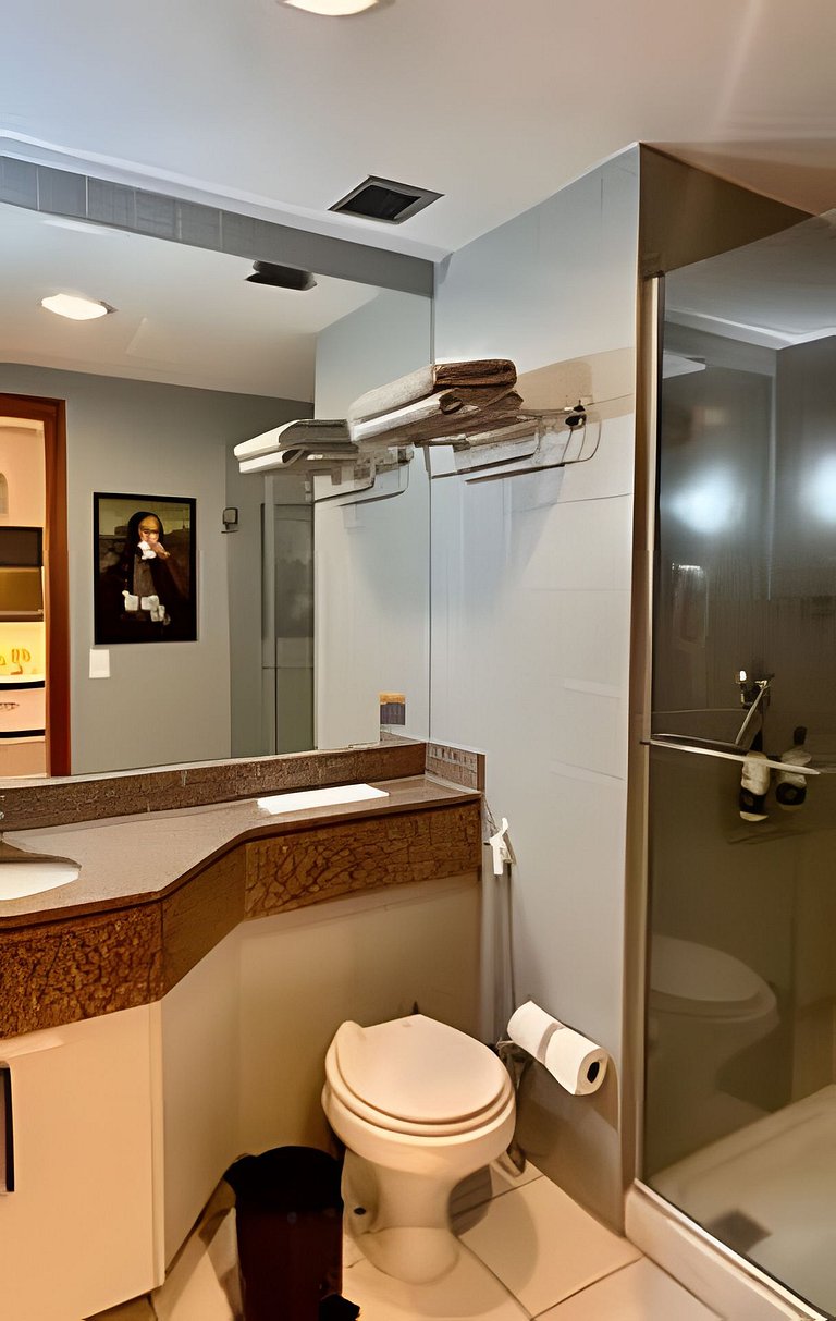 Flat charmoso no hotel Slav. Downtown c/ vaga