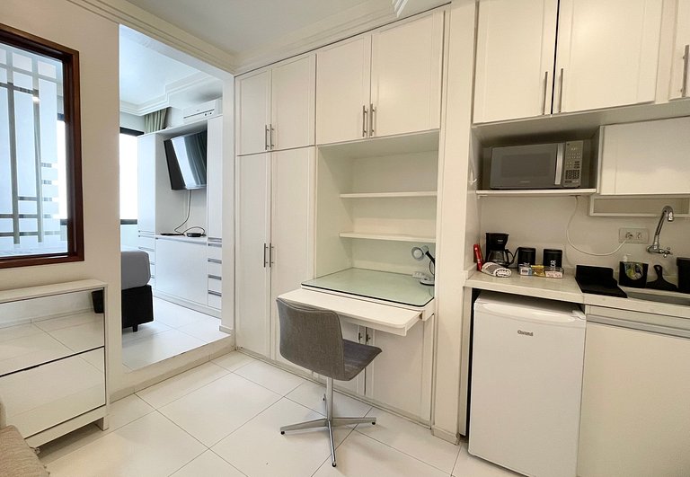 Flat próximo à Paulista, com vaga e piscina