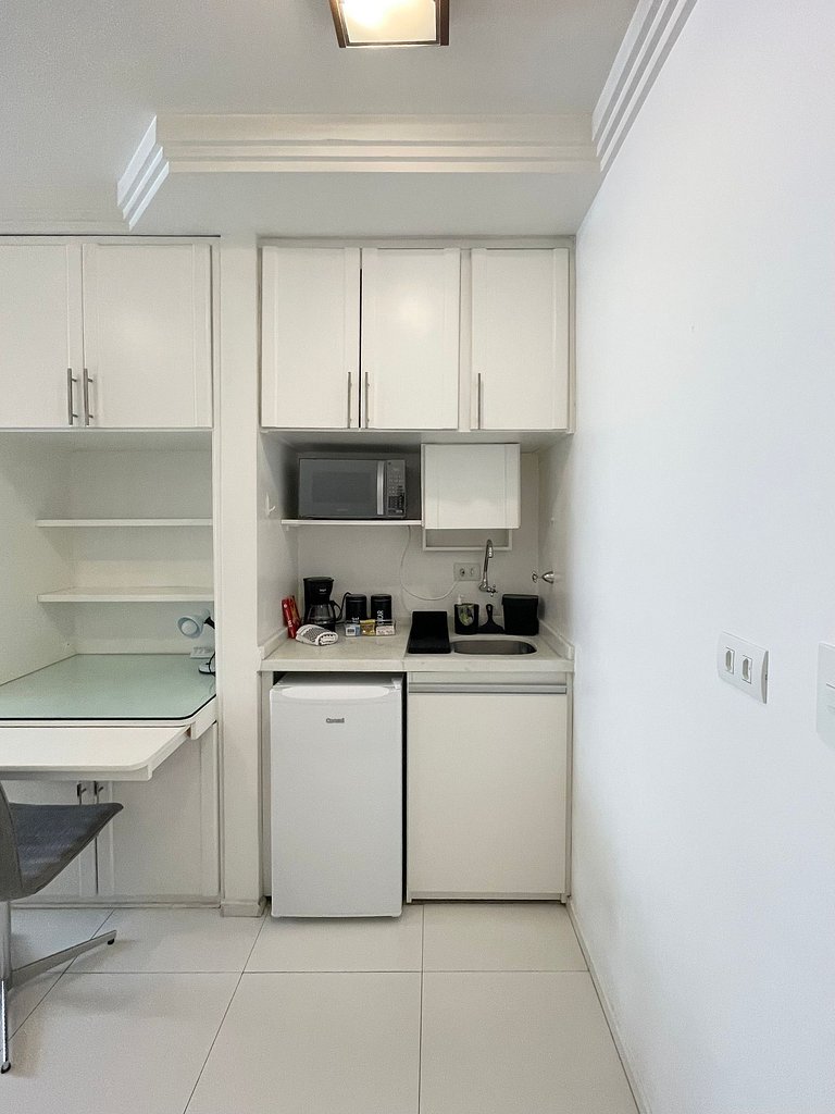 Flat próximo à Paulista, com vaga e piscina