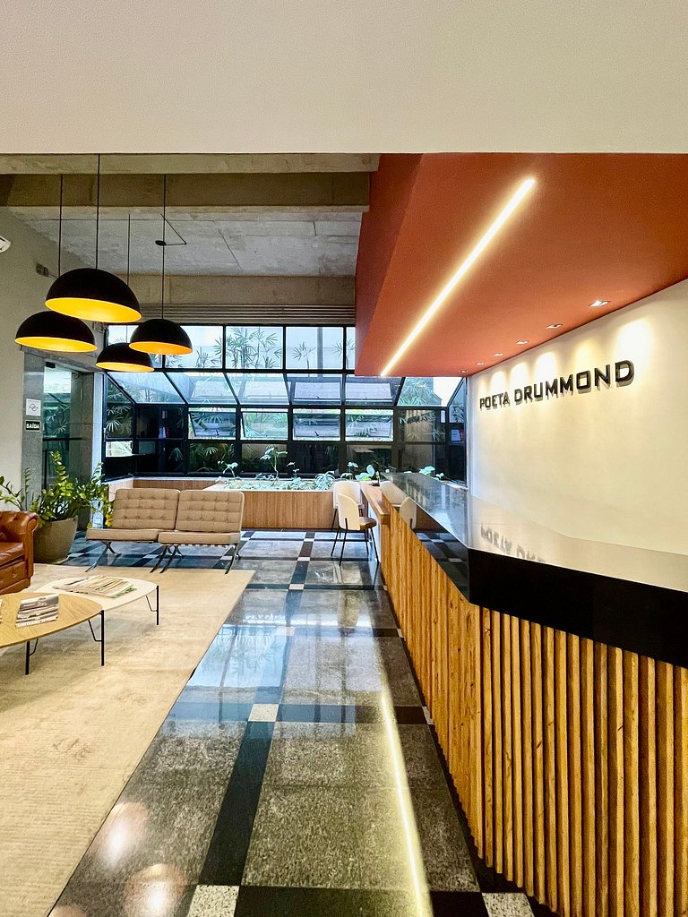 Flat próximo à Paulista, com vaga e piscina